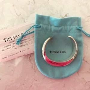 Tiffany & Co. Elsa Peretti Swirl Cuff Bracelet Sterling Silver & Pouch ($1100.+)
